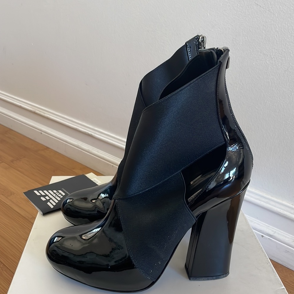 Emporio Armani black patent leather booties 38 - Picture 8 of 11